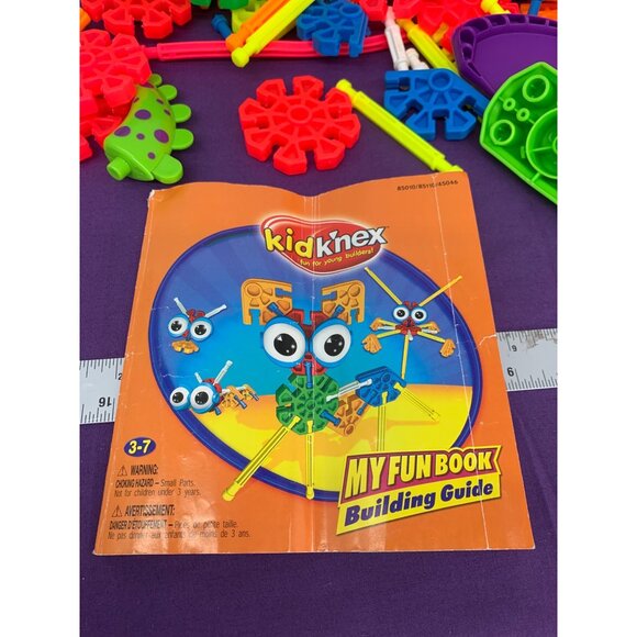 Kid k’nex 2 Incomplete Sets One Instruction Booklet Two Cases Random Pieces - Picture 2 of 6